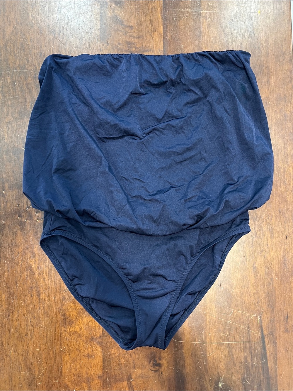 Navy strapless swimsuit